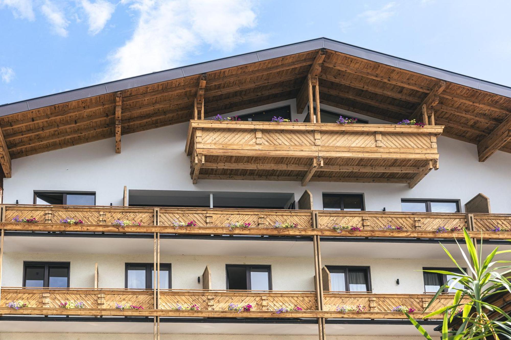 Hotel Neue Post Zell am See Exterior foto